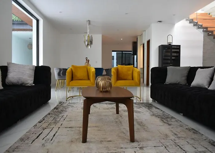 Ferienhaus Private La Roma House With Rooftop & Firepit Mexiko-Stadt